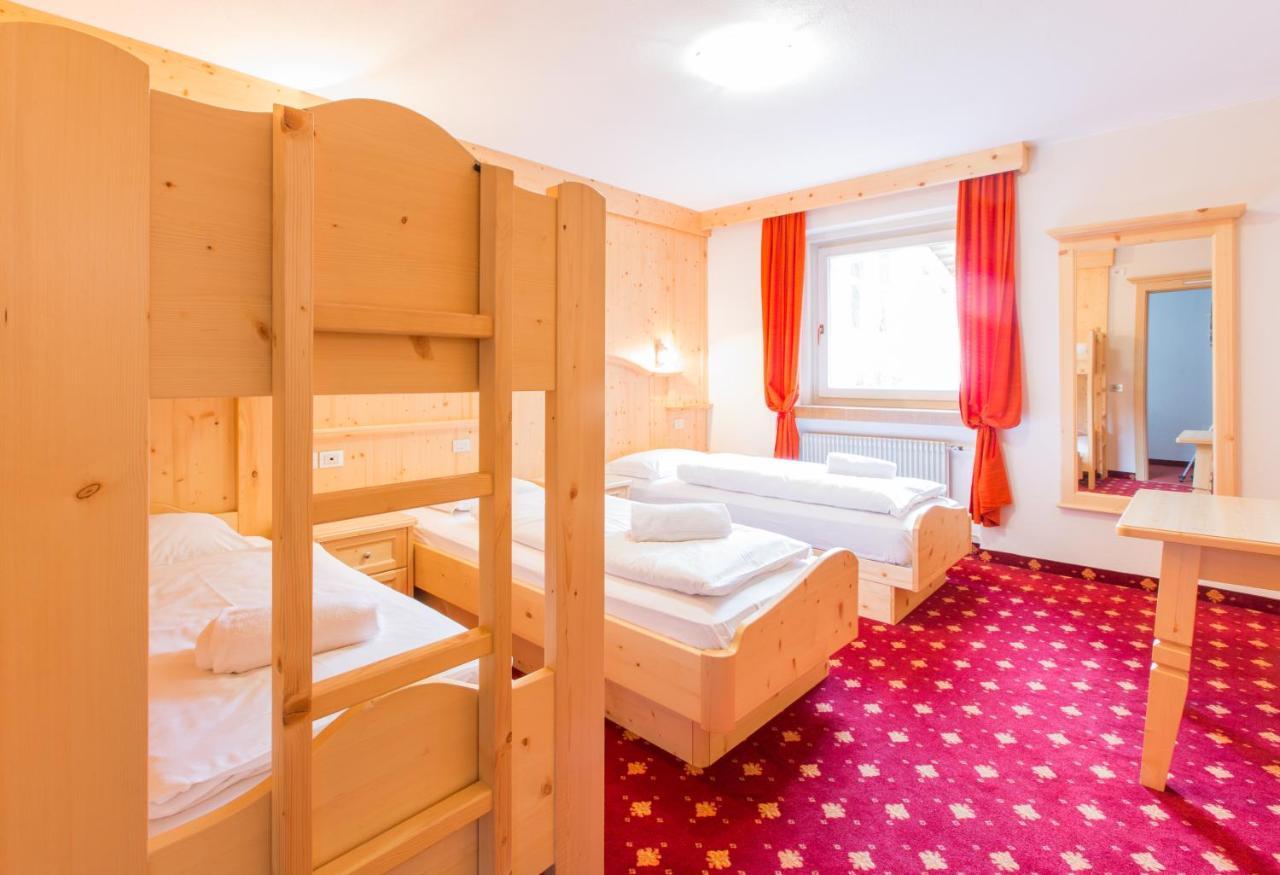 Chalet Hotel Diamant San Martino in Badia Zewnętrze zdjęcie