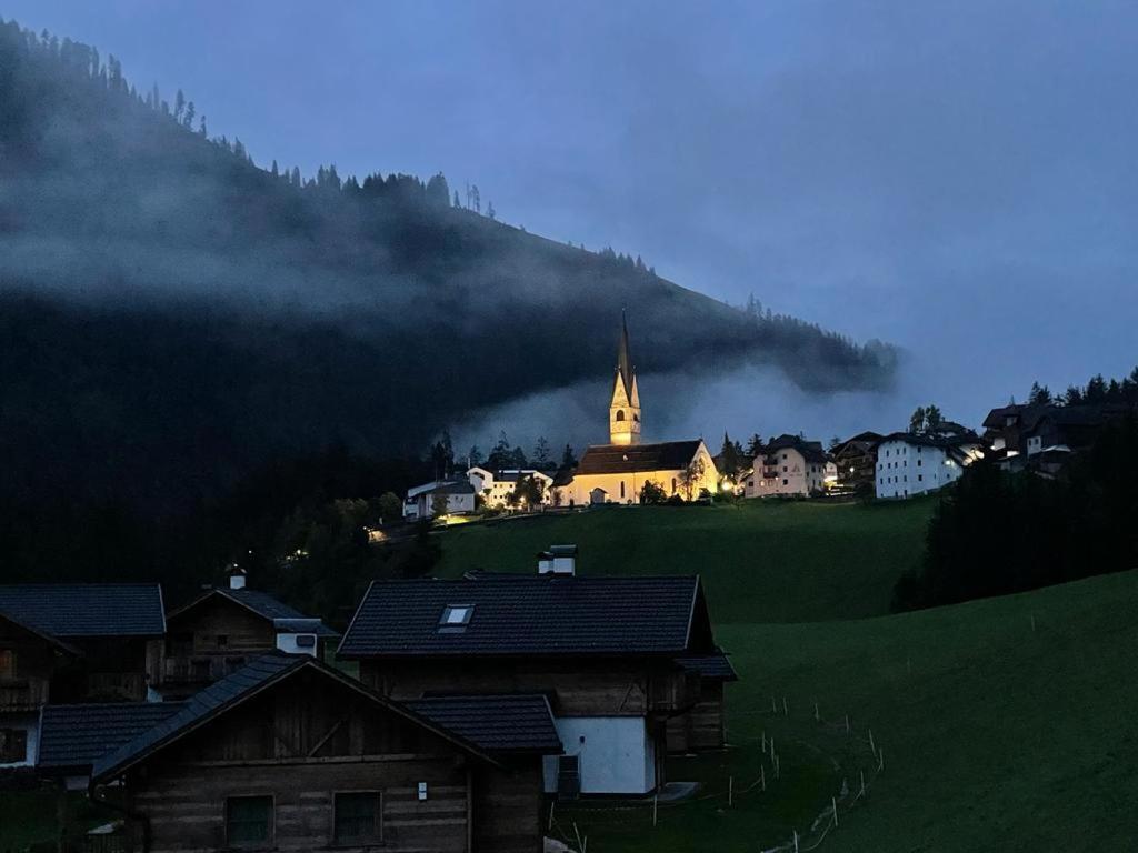 Chalet Hotel Diamant San Martino in Badia Zewnętrze zdjęcie